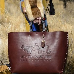 ISO 1941 Rogue Coach Tote from Fall 2017